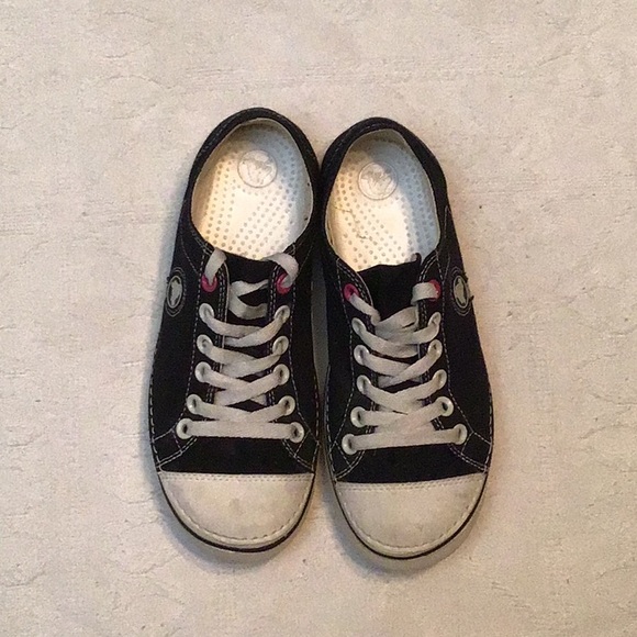 crocs that look like vans